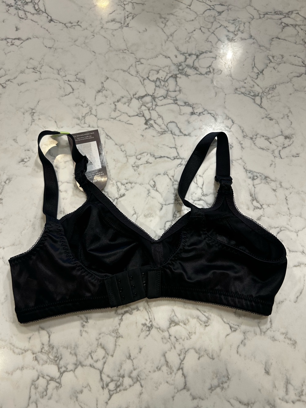 NWT Bali Black‎ Cool Comfort Full Coverage Lightly Lined Bra Size 34B